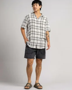 Silent Theory All Rounder Shorts Washed Black Hot