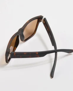 Quiksilver Castaway Polarised Sunglasses Brown Demi Brown Solid Hot