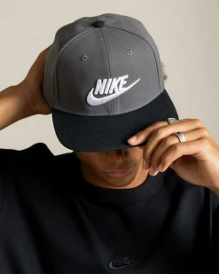 Nike Dri-FIT Pro Futura Snapback Cap Iron Grey/black New