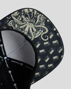 The Mad Hueys Kraken Port Hole Snapback Cap Black Best
