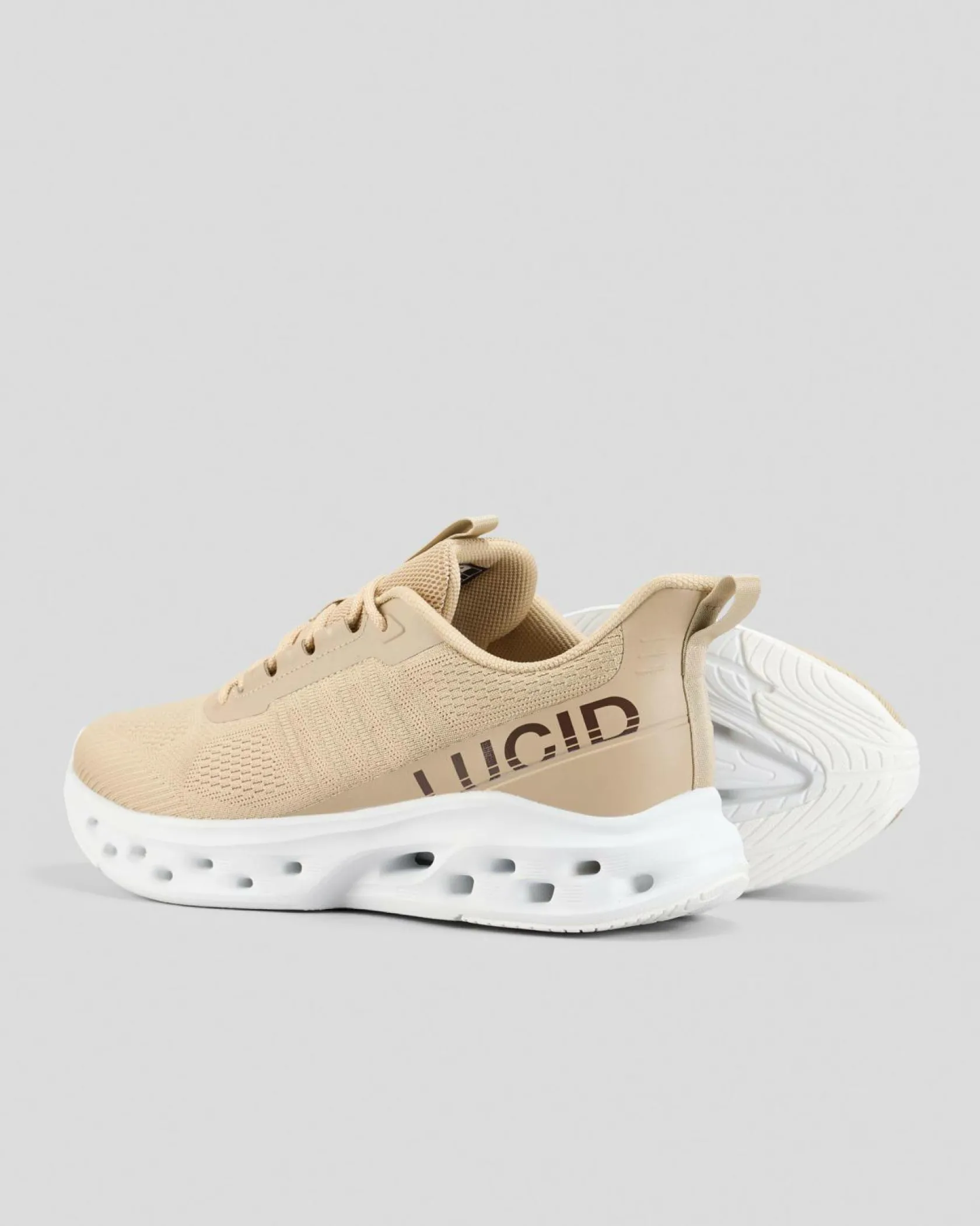 Lucid Newport Shoe Sand/ Black Hot