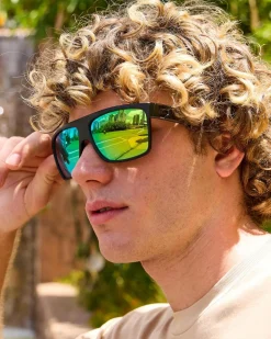 Carve Onyx Sunglasses Matt Black/ Green Iridium Online