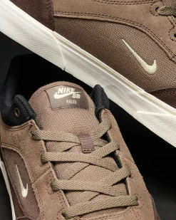 Nike SB Malor Shoes Ironstone/lt Khaki-baroque Brown-black-sail-gum Lt Brown New
