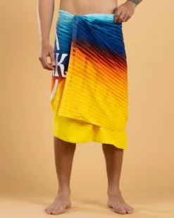 Skylark Sonar Beach Towel Multi