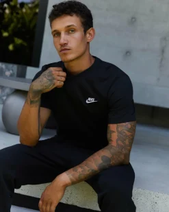 Nike Sportswear Club T-Shirt Black/ White Hot